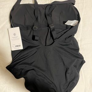 NWT Athleta Hermosa one piece swimsuit